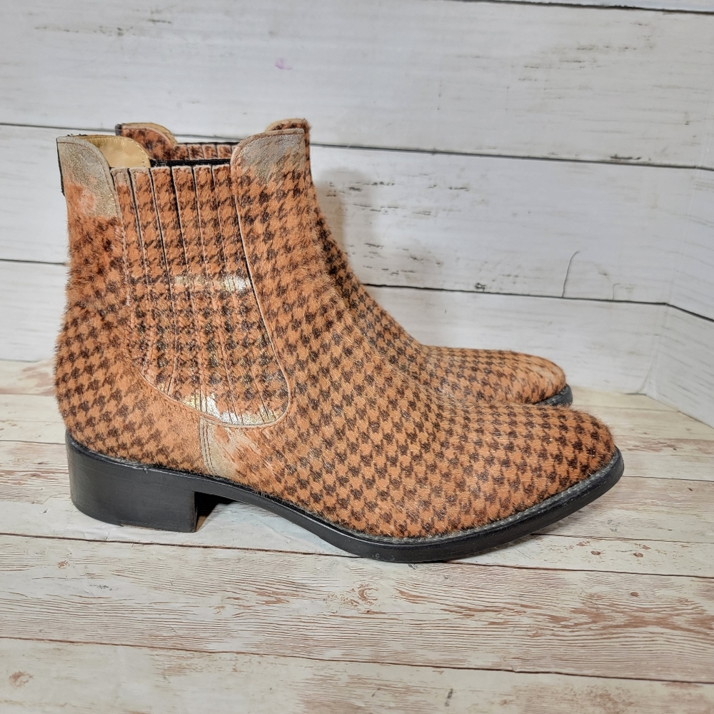 Office of Angela Scott houndstooth Chelsea boots